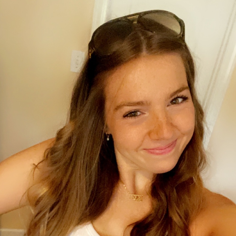 Meet your Posher, Emily